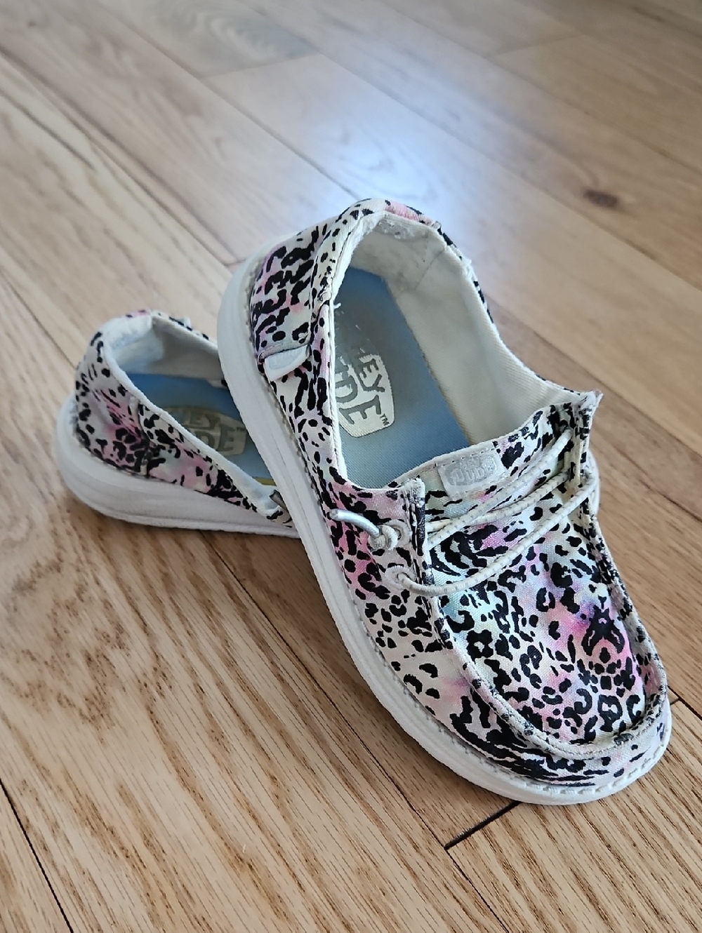 Toddler Girl's HeyDude Shoes Cheetah Print Size 11